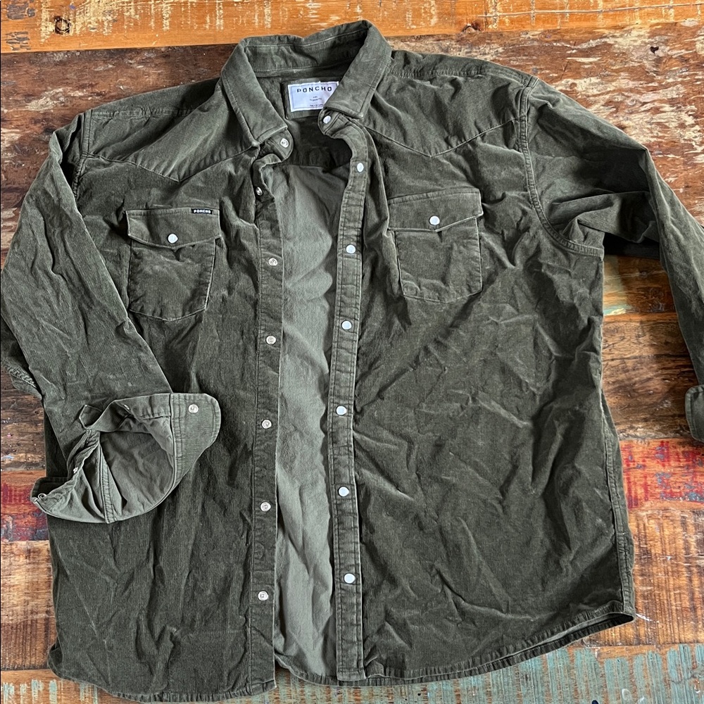 Poncho corduroy Olive Green Button-Up Shirt